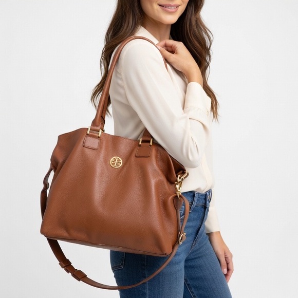 Tory Burch Handbags - Tory Burch Classic Tan Shoulder Crossbody Bag